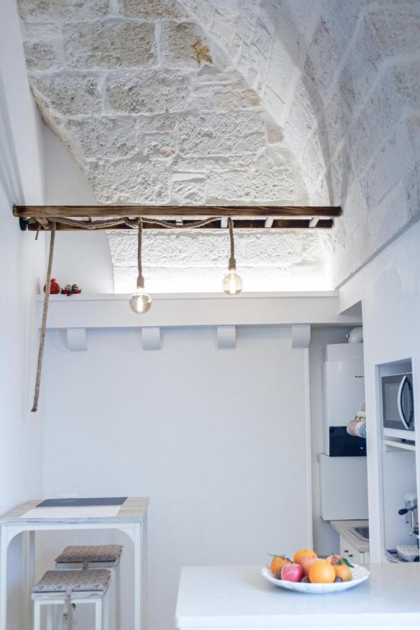 Suite Dante - Typical Apulian Rooms Cisternino Exterior photo